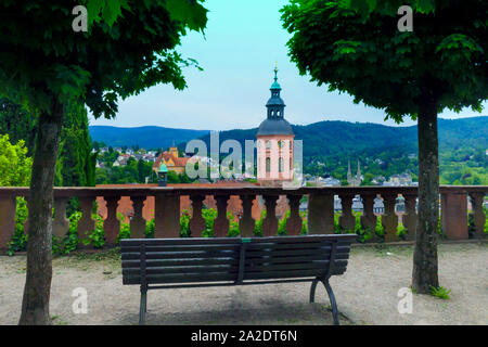 Blick über Baden-Baden, auf die Altstadt mit der Stiftskirche Foto Stock