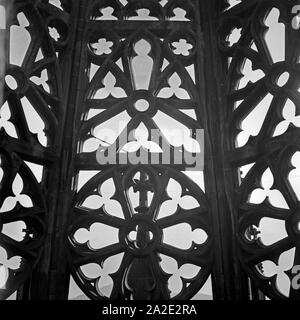 Dettaglio im Turm des Münsters zu Freiburg, Deutschland 1930er Jahre. Dettaglio presso il campanile della cattedrale di Friburgo, Germania 1930s. Foto Stock