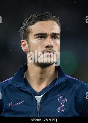 Londra, Regno Unito. 01 ott 2019. Harry Winks di speroni prima della UEFA Champions League match di gruppo tra Tottenham Hotspur e Bayern Monaco allo Stadio di Wembley a Londra, Inghilterra il 1 ottobre 2019. Foto di Andy Rowland. Credito: prime immagini multimediali/Alamy Live News Foto Stock