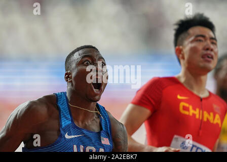 Doha in Qatar. 2 Ottobre, 2019. Concessione Holloway di Stati Uniti vincere l'oro nei 110 ostacoli per gli uomini durante il XVII IAAF mondiale di atletica Al Khalifa Stadium di Doha, in Qatar. Ulrik Pedersen/CSM/Alamy Live News Foto Stock