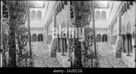 El claustre del Monestir de Sant Cugat. Foto Stock