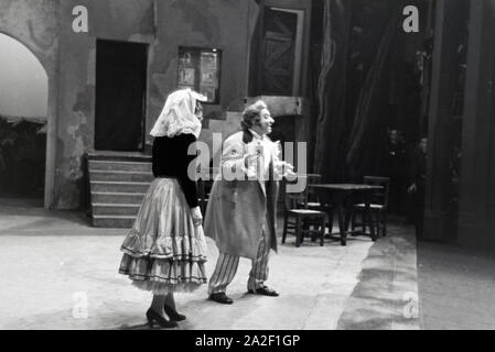 Aufführung im Opernhaus nella Rom; Italien 1940er Jahre. Prestazioni nell'opera di Roma; Italia 1940s. Foto Stock