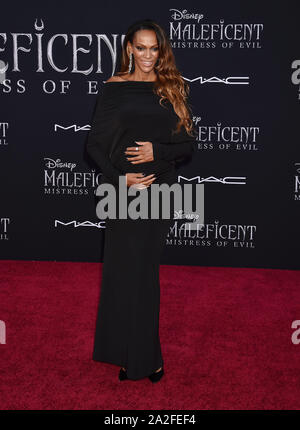 HOLLYWOOD, CA - 30 settembre: Judi Shekoni assiste la Premiere mondiale di Disney's "Maleficent: padrona del male" a El Capitan theater su Settembre 30, 2019 a Los Angeles, California. Foto Stock