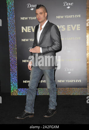 LOS ANGELES, CA. Dicembre 05, 2011: Mark Salling presso la prima mondiale di "Capodanno" a Grauman's Chinese Theater di Hollywood. © 2011 Paul Smith / Featureflash Foto Stock