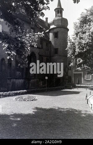 Ein Ausflug nach Neustadt an der Weinstrasse, Deutsches Reich 1930er Jahre. Una escursione a Neustadt an der Weinstrasse; Germania 1930s. Foto Stock