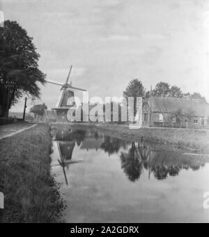 Besichtigung der Fehnkolonie von Worpswede, Deutsches Reich 1930er Jahre. Sondaggio della torba distretto di Worpswede, Germania 1930s. Foto Stock