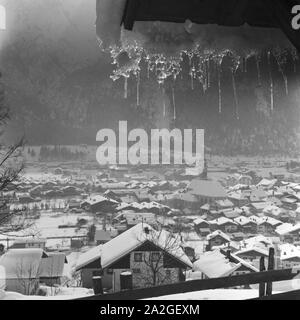 Blick auf Immenstadt im Allgäu, Deutschland 1930er Jahre. Vista di Immenstadt in Algovia orientale area, Germania 1930s. Foto Stock
