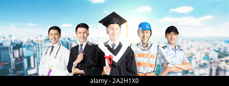 Persone in diverse professioni in piedi con graduazione Foto Stock