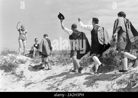 Sommerferien auf der Nordseeinsel Borkum, Deutsches Reich 1930er Jahre. Estate Vacanze sul Mare del Nord isola Borkum, Germania 1930s. Foto Stock