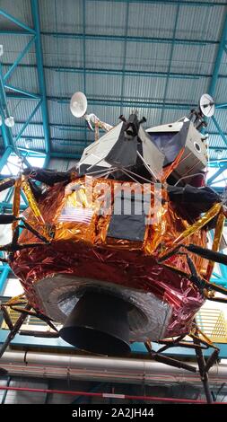 FLORIDA, Stati Uniti d'America - Replica di Apollo modulo lunare in Kennedy Space Center Visitor Complex, Cape Canaveral, in Florida, Stati Uniti d'America. Foto Stock