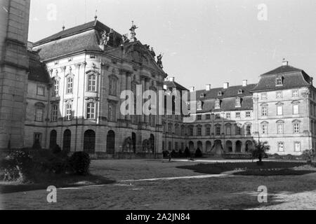 Eine Reise nach Zum Schloss Weißenstein in Pommersfeld, Deutsches Reich 1930er Jahre. Un viaggio a Weissenstein Palace di Pommersfeld, Germania 1930s. Foto Stock