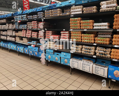 Uova corsia in un Pick n Pay supermercato, Sud Africa Foto Stock