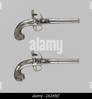 Coppia di Turn-Off Flintlock Pistols, 1760/70, inglese, London, London, acciaio, pelle e selce, L. 30 cm (11 13/16 in Foto Stock