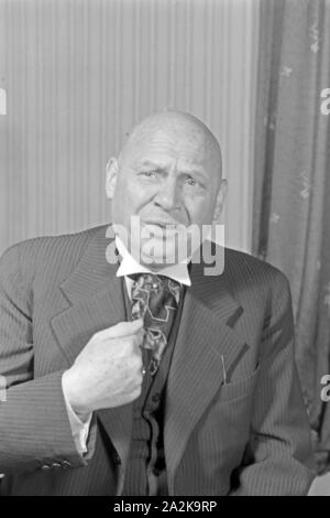 Der deutsche Schauspieler Ludwig Schmitz, Deutschland 1930er Jahre. Attore tedesco Ludwig Schmitz, Germania 1930s. Foto Stock