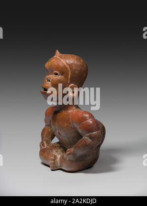 Seduto Gobbo nana, A.D. 300/400, Colima, Colima, Messico Messico occidentale, ceramica e pigmento, 34,3 × 25,4 × 20 cm (13 1/2 × 10 × 7 7/8 in Foto Stock