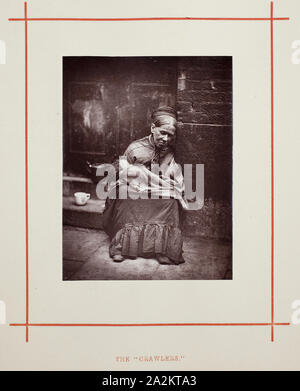 Il crawler, 1877, John Thomson, scozzese, 1837-1921, Scozia, Woodburytype, dall'album "vita di strada a Londra Foto Stock