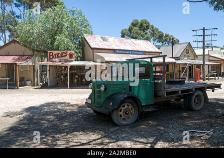 Vecchia città Tailem Pioneer Village, la più grande d Australia pioneer museo del villaggio. Il museo all'aria aperta è situato vicino a Princes Highway, Tailem Bend mi Foto Stock