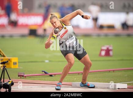 Doha, Katar. 02oct, 2019. Sara GAMBETTA (Germania) l'azione. Qualifica colpo messo donne su 02.10.2019 mondiali di atletica 2019 a Doha/Qatar, dal 27.09. - 10.10.2019. | Utilizzo di credito in tutto il mondo: dpa/Alamy Live News Foto Stock