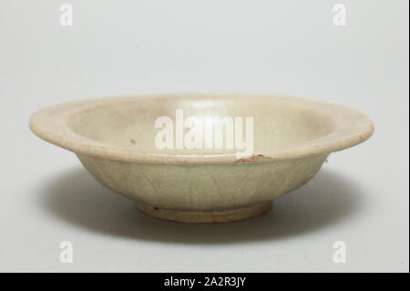 Sconosciuto (cinese), Lotus Bowl, 960/1279, Altezza: 1 3/8 in. (3,5 cm Foto Stock