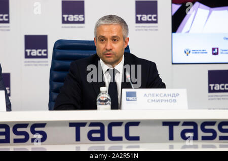 Mosca, Russia - 3 ottobre 2019: Alexander Smirnov durante la conferenza stampa internazionale di torneo di karate "Karate 1 - PREMIER LEAGUE" su 03.10.2019 nel centro di TASS, Mosca, Russia Foto Stock