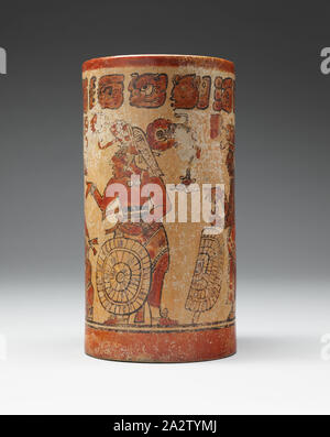 Vaso di cacao, la cultura Maya, 600-900, terrecotte figurate, 10 x 5-1/4 (diam.)., glifi Maya in alto., Arts nativo delle Americhe Foto Stock