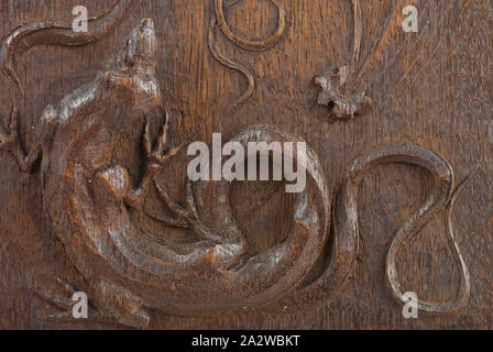 Salamander e Bird, Edward Henry Buchorn (American, 1871-1945), circa 1903, rovere, 19-1/8 x 7-3/4 x 2 in., Arti Decorative Foto Stock