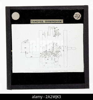 Lantern Slide - Tangyes Ltd, AA tipo motore benzina, circa 1910, uno dei 239 glass lantern slide raffiguranti i prodotti fabbricati da Tangyes ingegneri limitato di Birmingham, Inghilterra. Le immagini includono vari prodotti come motori, pompe centrifughe, pompe idrauliche, produttori di gas, materiali testing machines, presse, macchine utensili, martinetti idraulici ecc. Tangyes era una società che operava da 1857 a 1957. Esse hanno prodotto una grande varietà di ingegneria Foto Stock