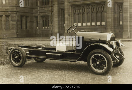 Fotografia - Brockway Motors Ltd, Brockway Junior Carrello, Sydney, Nuovo Galles del Sud, circa 1927, Immagine da un album fotografico contenente ventuno fotografie di carrelli a motore. L'album è stato utilizzato da Brockway Motors Ltd Foto Stock