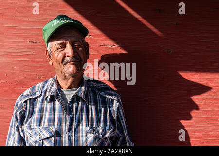 Richard Ortiz è un lavoratore migrante a Nipomo, California dove famoso fotografo Dorothea Lange ha preso una fotografia della madre di migranti, Florence Owens Thompson negli anni trenta del novecento Foto Stock