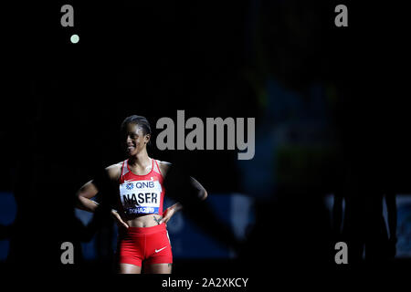 Doha in Qatar. 3° Ott, 2019. Salwa Eid Naser del Bahrain reagisce prima le donne del misuratore 400 finale al 2019 IAAF mondiale di atletica a Doha, in Qatar, Ottobre 3, 2019. Credito: Li Ming/Xinhua/Alamy Live News Foto Stock