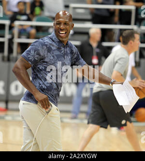 3 Ottobre 2019 - Clippers Broadcast analista Billups Elena prima di una partita di preseason tra i Los Angeles Clippers e Houston Rockets a Stan Sheriff centro sul campus della University of Hawaii a manoa a Honolulu, HI - Michael Sullivan/CSM. Foto Stock