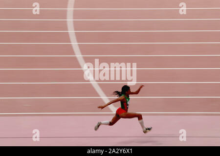 Duoha, in Qatar. 3° Ott, 2019. Patricia Mamona del Portogallo compete durante le Donne Salto triplo Qualification al 2019 IAAF mondiale di atletica a Doha, in Qatar, Ottobre 3, 2019. Credito: Li Ming/Xinhua/Alamy Live News Foto Stock