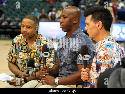 3 Ottobre 2019 - Mike Hill, Elena Billups, Brian Sieman, la Clippers team broadcast, facendo del pregame show per FOX prima di preseason game tra i Los Angeles Clippers e Houston Rockets a Stan Sheriff centro sul campus della University of Hawaii a manoa a Honolulu, HI - Michael Sullivan/CSM. Foto Stock