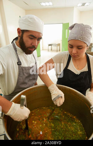 Venezuela Caracas Barriga Ilena e 5 ristoranti la preparazione di cibo per i poveri in ospedale 27-2-2017 foto: Jaco Klamer Foto Stock