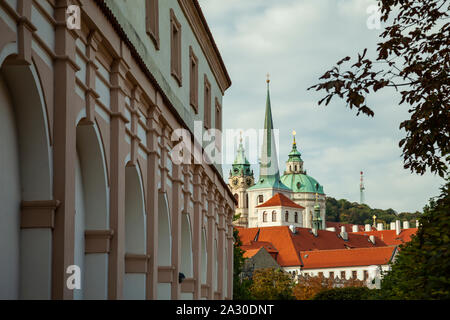 In autunno la mattina in giardino Wallenstein, Praga, Repubblica Ceca. Foto Stock