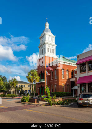 Historic Fernandina Beach Courthouse sul centro di ioni di strada Amelia Island Florida negli Stati Uniti Foto Stock