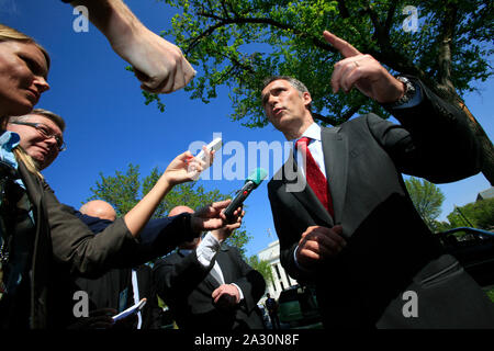 Il primo ministro norvegese Jens Stoltenberg incontra il presidente della Federal Reserve Board, il sig. Ben Bernanke. Foto Stock