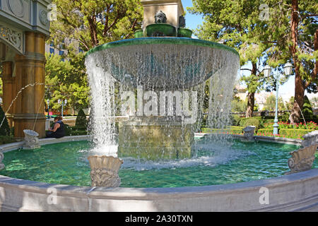 Las Vegas NV, STATI UNITI D'AMERICA 09-30-17: L'hotel Bellagio è un simbolo di eleganza e di architettura nel centro della Strip di Las Vegas. Foto Stock