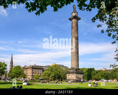 La colonna scanalata del Melville monumento in St Andrews Square Edimburgo in Scozia Foto Stock