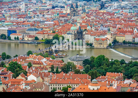 Praga, Repubblica Ceca - 5 settembre: veduta aerea della città di Praga, Repubblica Ceca il 5 settembre. Foto Stock
