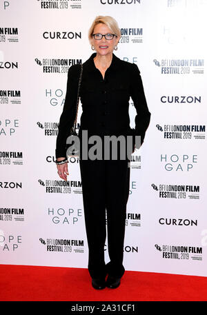 Annette Bening durante la speranza Gap UK Premiere al Luxe Odeon Leicester Square, Londra. Foto Stock