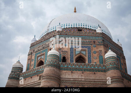 Shah Alam Rukne era il figlio di Sadar-Al Pir-Din Arif. Egli era nato a Multan Venerdì, il 9 del mese del Ramadan 649 Hijri (26 novembre 1251). Foto Stock