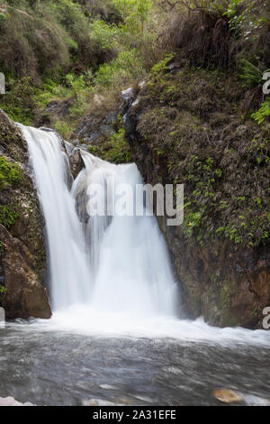 Caduta dell'acqua Foto Stock