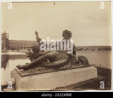 Eugène Atget - Versailles, Le Rhone par Tuby - 1963.931. Foto Stock