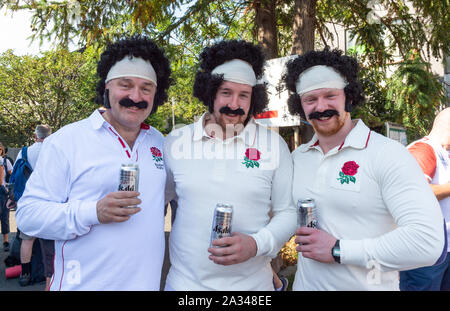 Tokyo, Giappone. 05 ott 2019. Coppa del Mondo di Rugby Giappone 2019 Inghilterra vs Argentina presso il Tokyo Stadium. Tifosi si riuniscono in anticipo del match. Credito: HKPhotoNews/Alamy Live News Foto Stock