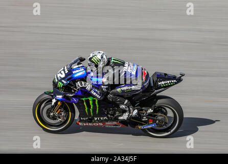 Buriram, Thailandia. 5 Ottobre, 2019. Maverick Vinales di Monster Energy Yamaha MotoGP compete durante il turno di qualificazione del MotoGP in Buriram, Thailandia, il 5 ottobre 2019. Credito: Zhang Keren/Xinhua/Alamy Live News Foto Stock