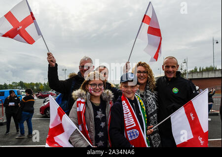 Middlesbrough, Regno Unito. 05 ott 2019.Middlesbrough, Regno Unito. 5 Ottobre, 2019. Tifosi inglesi prima della International amichevole tra Inghilterra donne e Brasile le donne al Riverside Stadium, Middlesbrough sabato 5 ottobre 2019.( Credito: Iam masterizzare | MI News) La fotografia può essere utilizzata solo per il giornale e/o rivista scopi editoriali, è richiesta una licenza per uso commerciale Credito: MI News & Sport /Alamy Live News Foto Stock