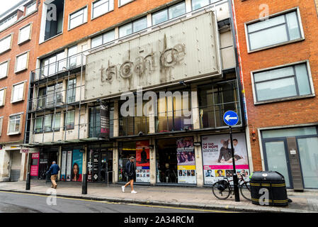 Soho edificio teatrale e ingresso nel centro di Londra, Regno Unito Foto Stock