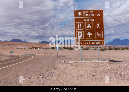 Città di Toconao, una piccola città nel deserto, Región de Antofagasta, San Pedro de Atacama deserto di Atacama, Cile, America Latina Foto Stock