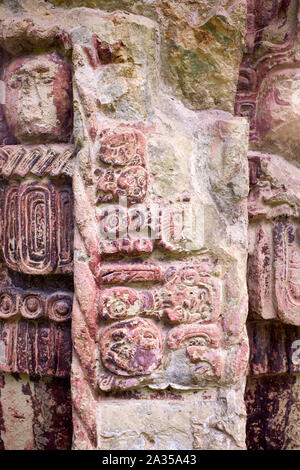 Stele Maya presso Copan rovine, Copan, Honduras Foto Stock